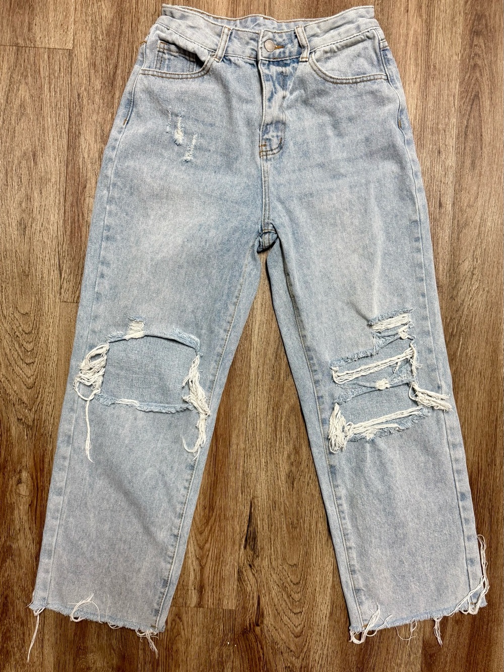 SHEIN Light Wash Distressed Ripped Straight Leg Jeans Size 4